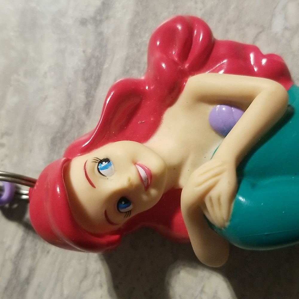 Disney Little Mermaid plastic coin holder - Picture 2 of 5